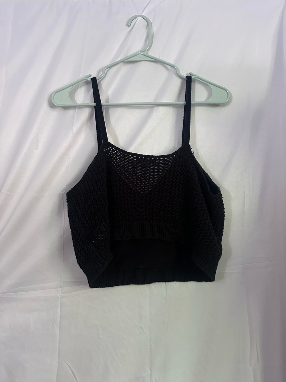 American Eagle Outfitters Black Crocheted Floral Embroidered Crop Tank - Picture 3 of 3